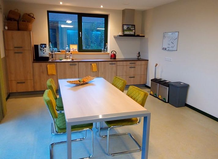 Landelijk gelegen Vakantiehuisje in Erp met grazende koeien, een serene bestemming in Noordoost Brabant, Noord Brabant.