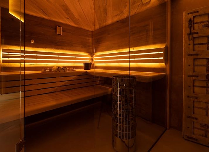 Entspannen Sie sich im luxurioesen Spa des Ferienhauses in Vorstenbosch, Nordost-Brabant.