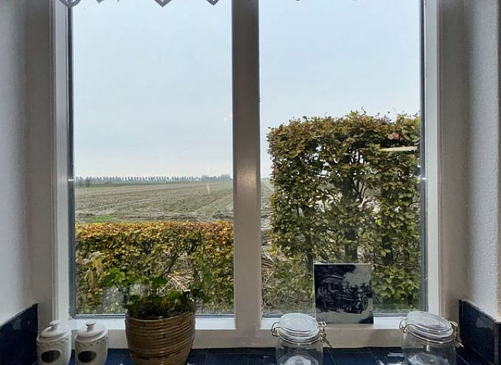 Sierlijke kroonluchter in Vakantiehuisje in Ossendrecht, Noord Brabant.