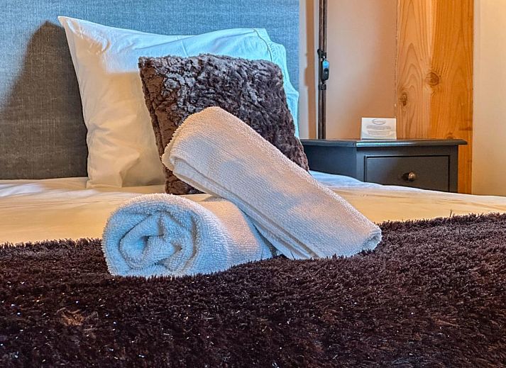 Side view of Villa Brocante in Alphen, North Brabant, vacation home with modern look.