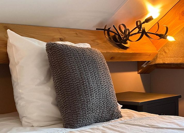 Cozy sitting area with a view in Villa Brocante, vacation home in Alphen, North Brabant.