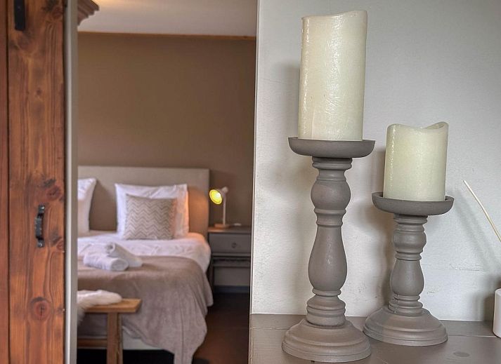 Rear view of Villa Bianco in Alphen, West Brabant with green surroundings.