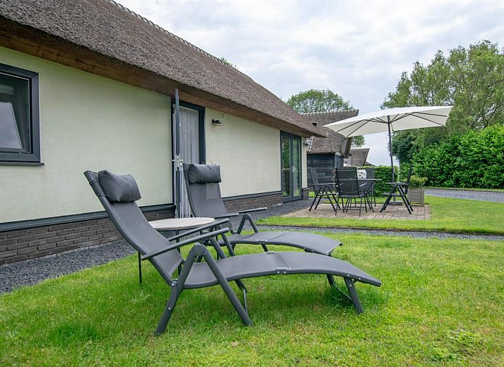 Stylish kitchen in Villa Bianco vacation home, Alphen, North Brabant.