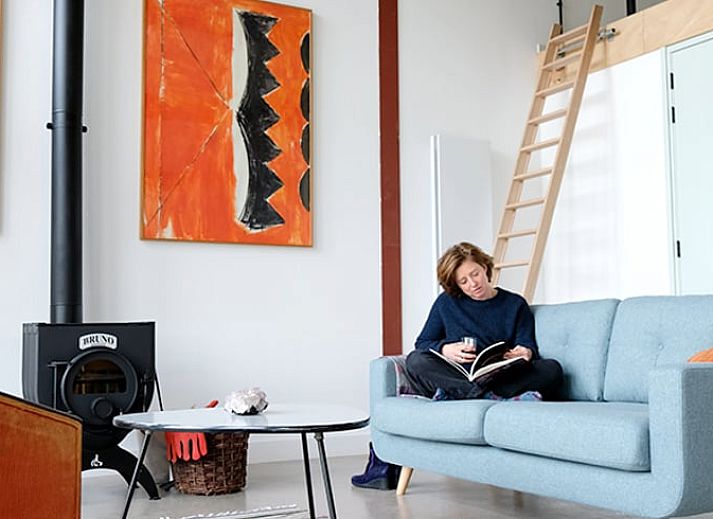 Natuurrijke omgeving bij Vakantiehuis in Gilze in West Brabant, omringd door wilde bloemen in Noord Brabant.