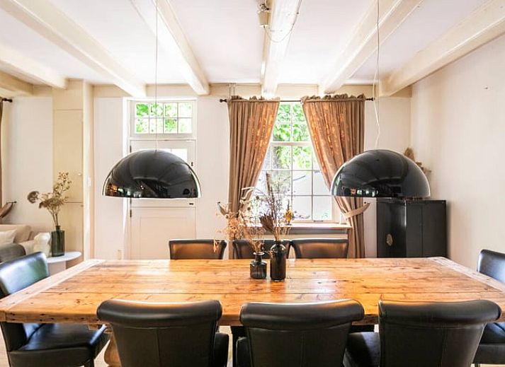 Gezellig ontbijt in vakantiehuis in Roosendaal, West Brabant, Noord Brabant.