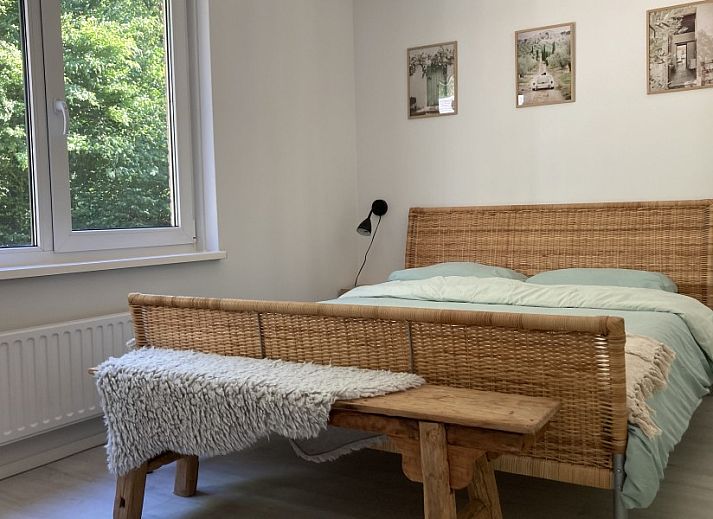 Ontspan in de jacuzzi van Villa Wellness Retreat, een vakantiehuis in het groene Halderberge, West Brabant, Noord Brabant.