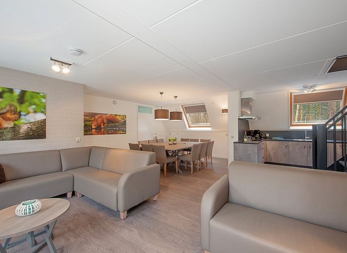 FV12 Comfort bungalow in Oosterhout, West Brabant, surrounded by nature with spacious terrace for relaxation.