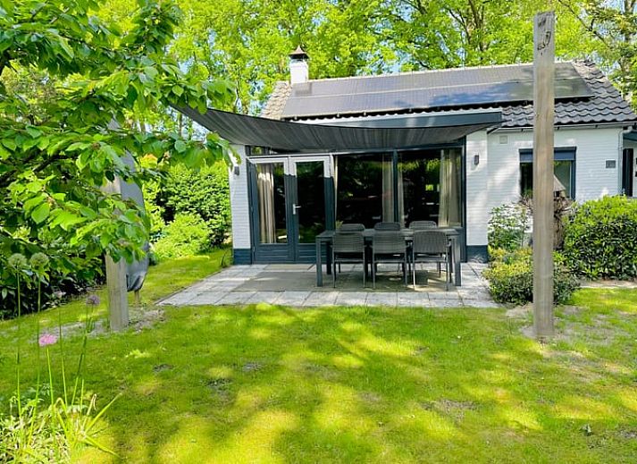 Veranda of Cottage in Oosterhout, vacation home in Oosterhout, West Brabant, North Brabant.