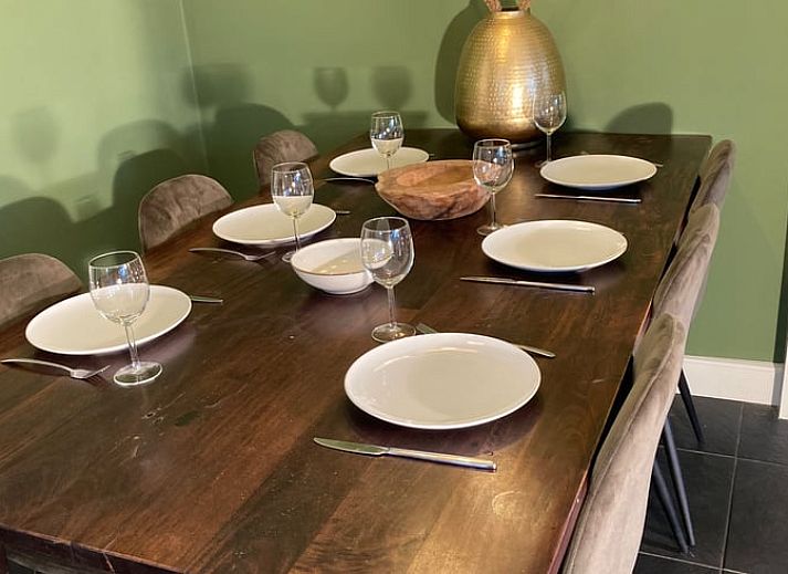 Modern kitchen in Cottage in Oosterhout, vacation home in Oosterhout, West Brabant, North Brabant.