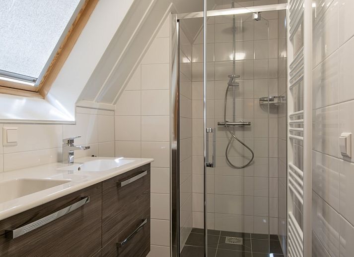 FV14 Comfort Plus Ferienhaus in Oosterhout, Nordbrabant, umgeben von gruener Natur und rustikalem Charme.