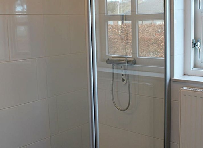 Vacation home in Drimmelen with charming garden and rural feel, located in quiet West Brabant, North Brabant.