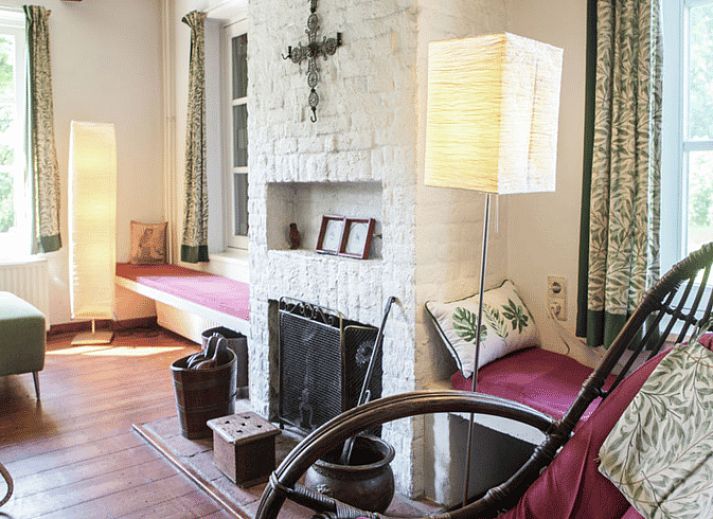 Vacation cottage in Drimmelen surrounded by green fields in West Brabant, North Brabant.