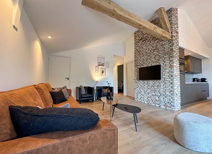 Relax in the hot tub of De Stal vacation home in Rijsbergen, West Brabant surrounded by green surroundings.