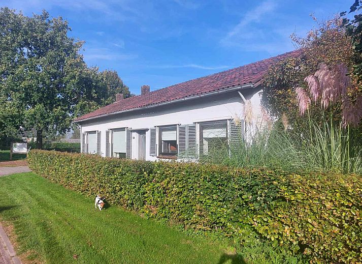 Verblijf 443025 • Vakantiewoning West Brabant • Een sfeervol 7-persoons vakantiehuis in Hoeven,