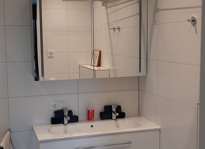 Rustic vacation home in Werkendam surrounded by greenery, West Brabant, North Brabant