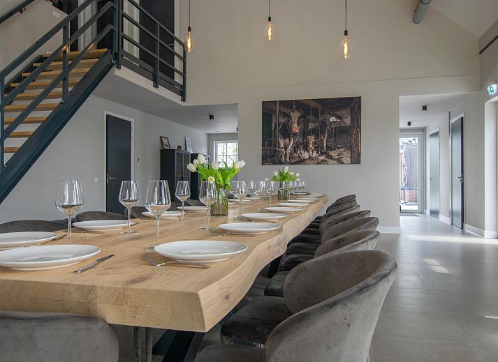 Ferienhaus Jonkershof in Lage Zwaluwe mit grossem Garten und moderner Architektur in Westbrabant.