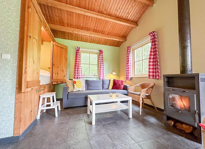 Terras van vakantiehuis Aarde in Lage Zwaluwe, perfect voor ontspanning in West Brabant, Noord Brabant.