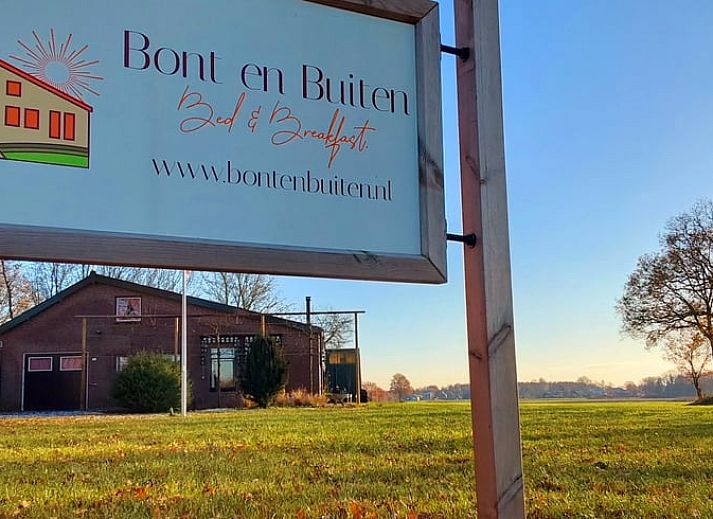 Veranda des Hauses in Sprundel, ein Ferienhaus in Nordbrabant mit rustikalem Charme.