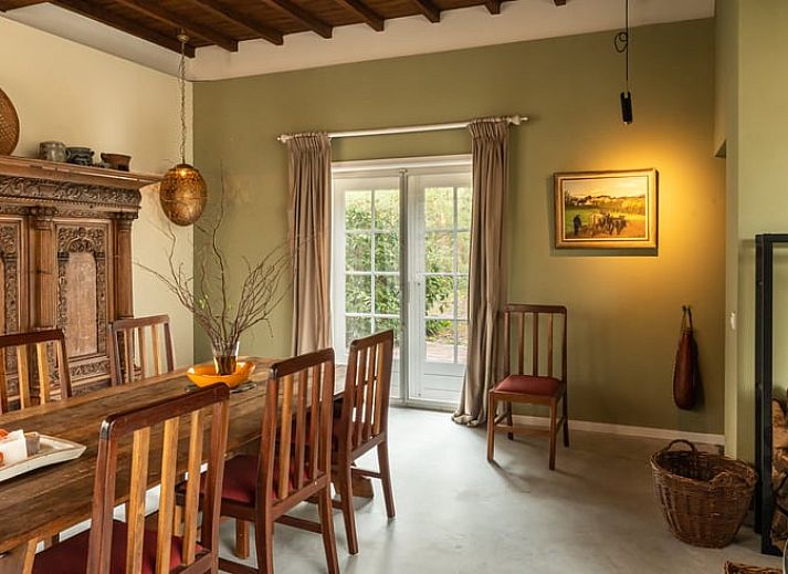 Bosrijke omgeving van Huisje in Putte, vakantiehuis in West Brabant, Noord Brabant.