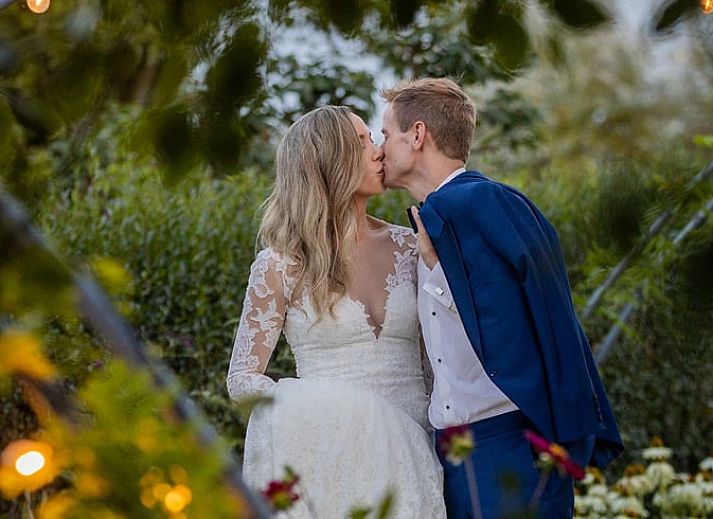 Cozy fire pit in the garden of Holiday Home in Fijnaart, West Brabant.