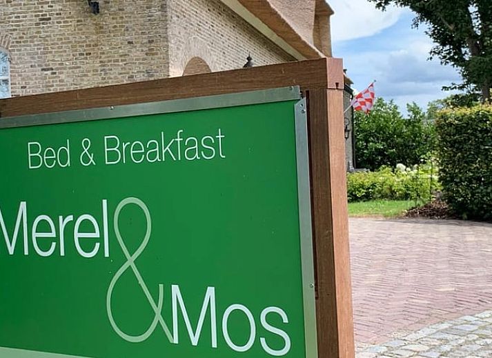 Charmant Huisje in Moerstraten, vakantiehuis in West Brabant, Noord Brabant, omgeven door natuur en rustieke architectuur.