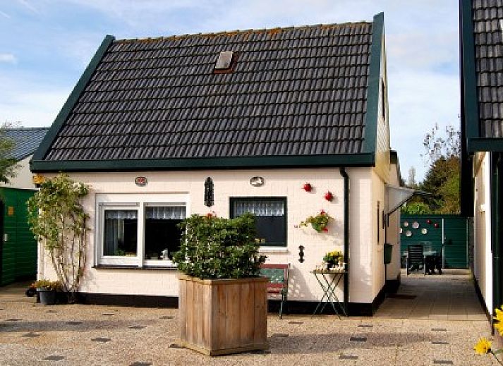 Guest house 450105 • Holiday property Noordzeekust • Witte Zomerhuis 