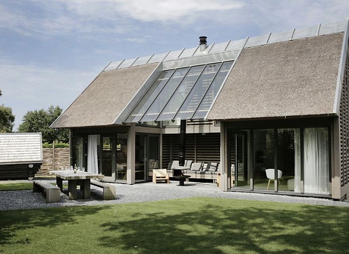 Guest house 4501129 • Holiday property Noordzeekust • 8 pers villa met sauna! 