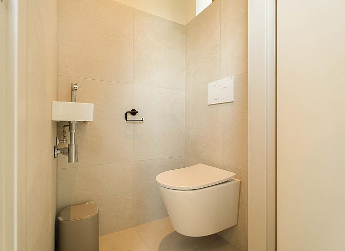 Guest house 4502114 - Holiday property Noordzeekust - Strandslag Bungalow 68