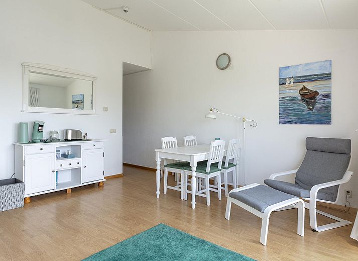 Aussenansicht des Strandslag 225 Julianadorp aan zee mit Blick auf das Gebiet an der Nordseekueste.