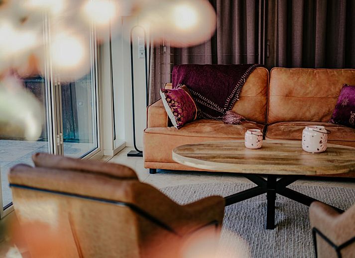 Geniessen Sie den Panoramablick auf das Meer von der Terrasse des Ferienhauses De Garnaal in Egmond aan Zee, Nordholland.