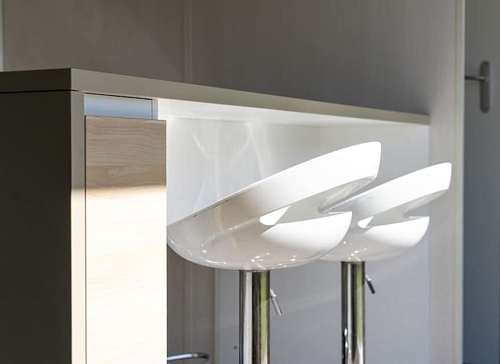 Chalet 4A in Egmond aan Zee, North Sea coast, North Holland with sunny terrace and modern outdoor space.