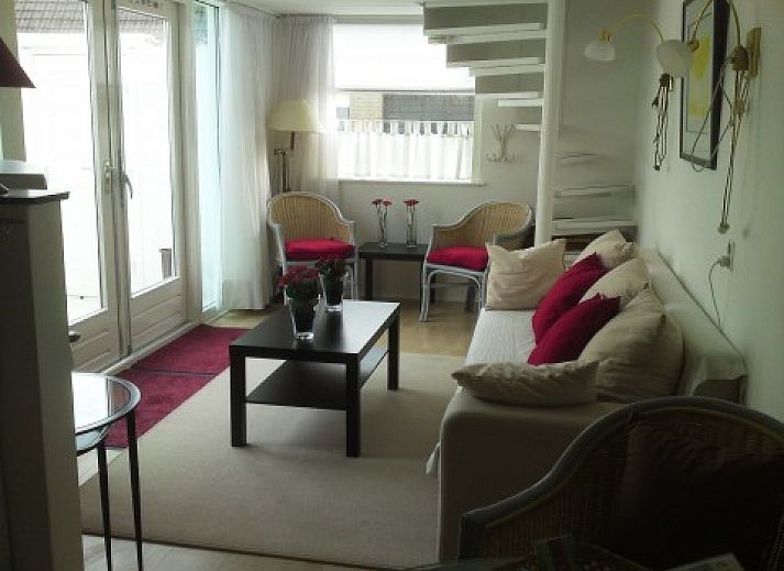 Zomerhuis DEZEESTER in Egmond aan Zee, charmant vakantiehuis aan de Noordzeekust met karakteristieke gevel.