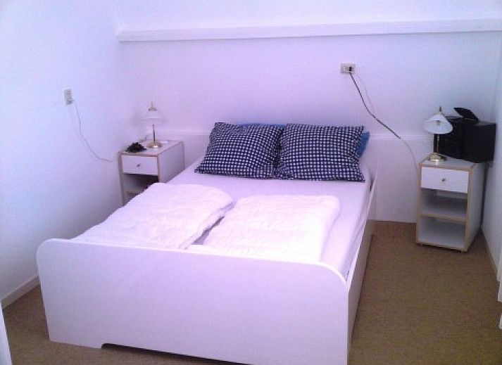 Zomerhuis DEZEESTER in Egmond aan Zee, charmant vakantiehuis aan de Noordzeekust met karakteristieke gevel.