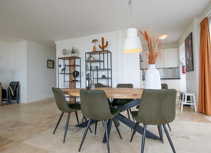 Krab aan Zee Ferienhaus in Egmond aan Zee mit moderner Architektur an der Nordseekueste von Nordholland.