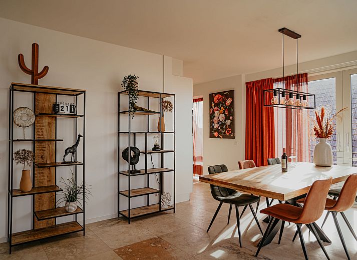 Aussenansicht der Ferienwohnung De Zeeparel in Egmond aan Zee, Nordseekueste, Nordholland.