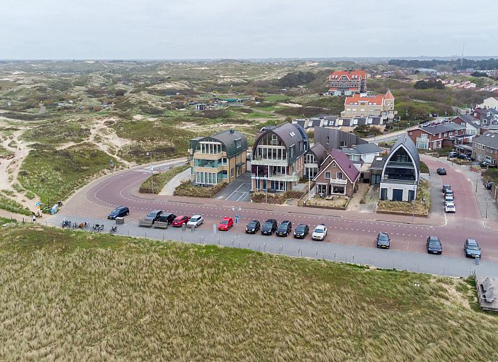 Helles Schlafzimmer im Apartment De Zeeparel, Egmond aan Zee, Nordseekueste, Nordholland.