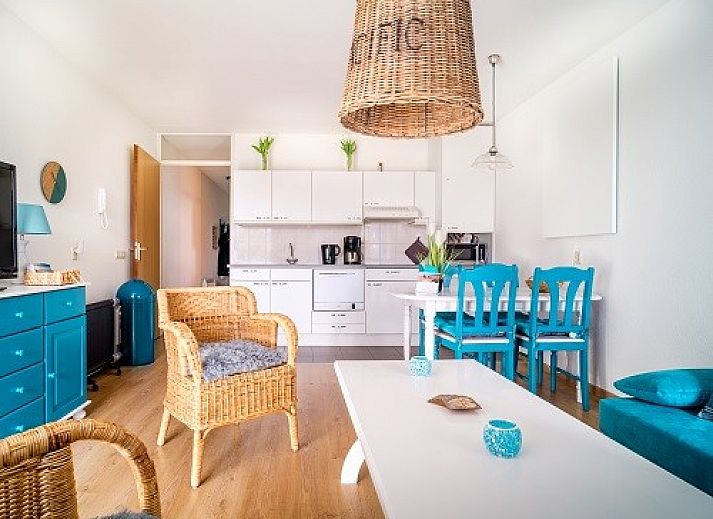 Zonsondergang op het strand bij Bad8 appartement in Callantsoog, Noordzeekust, Noord-Holland.