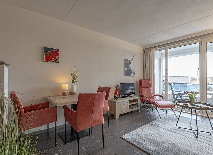 Enjoy the balcony of Callantsduyne 22 Groote Keeten, a vacation home in Callantsoog on the North Sea coast.