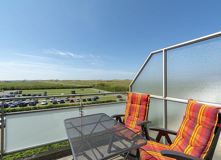 Parkeerplaats bij Duinerei B301 Groote Keeten, vakantiehuis in Callantsoog.