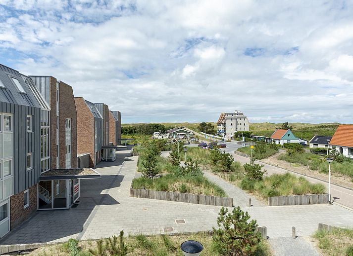 Balkon met uitzicht op de duinen bij Duinerei B301 Groote Keeten, Callantsoog.