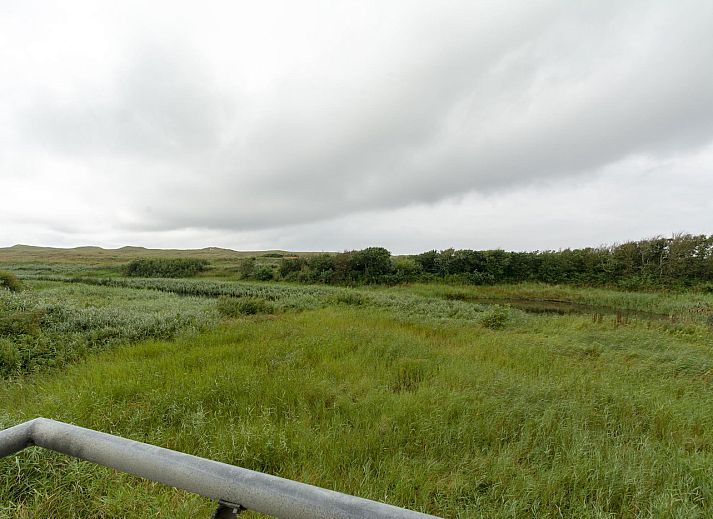 Moderne Architektur des Ferienhauses Duinerei C103 Groote Keeten in Callantsoog, Nordholland.