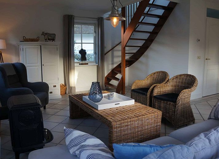 Guest house 4504156 - Holiday property Noordzeekust - Vakantiehuis "Buiten 5" mit Terrasse und privatem Garten