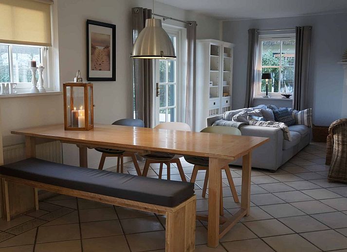 Guest house 4504156 - Holiday property Noordzeekust - Vakantiehuis "Buiten 5" mit Terrasse und privatem Garten