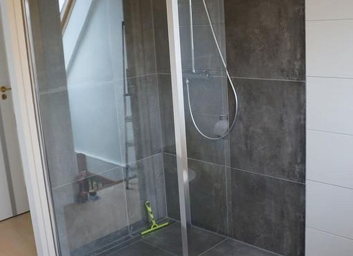 Guest house 4504156 - Holiday property Noordzeekust - Vakantiehuis "Buiten 5" mit Terrasse und privatem Garten