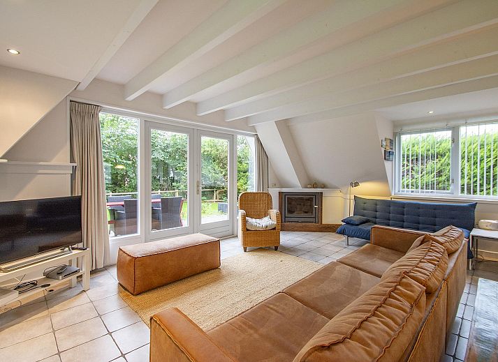 Ruhiger See in der Villa Matisse Groote Keeten in Callantsoog, Nordseekueste, Nordholland.