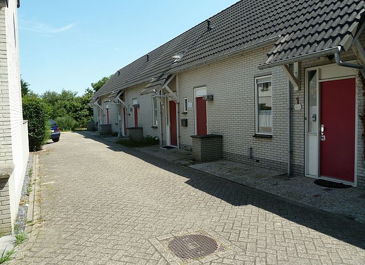 Unterkunft 4504176 - Ferienhaus Noordzeekust - Vakantiehuis "De Korre 4" mit privatem Garten und Terrasse