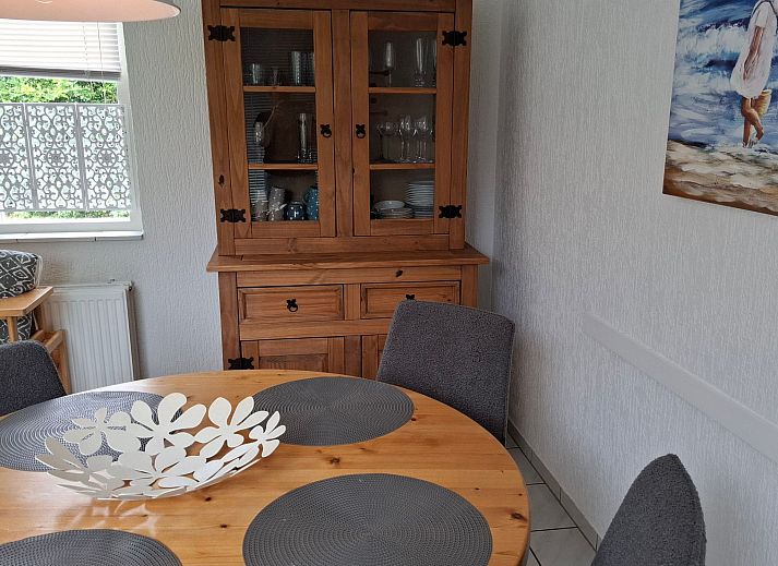 Unterkunft 4504176 - Ferienhaus Noordzeekust - Vakantiehuis "De Korre 4" mit privatem Garten und Terrasse