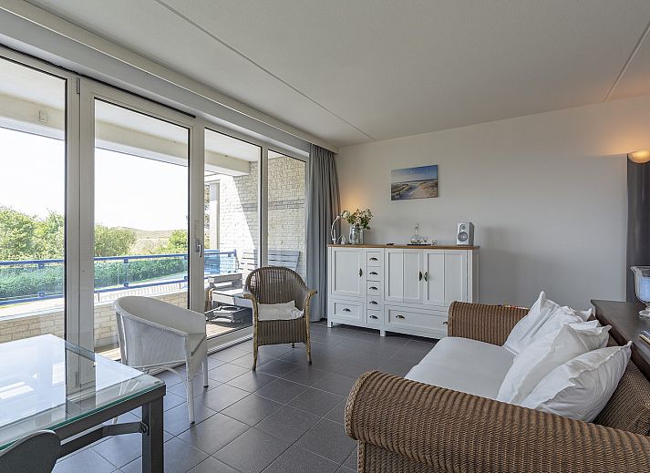 Erkunden Sie die Umgebung von Callantsduyne 21 Groote Keeten, Ferienhaus in Callantsoog, Nordholland, mit Blick auf die Duenen.