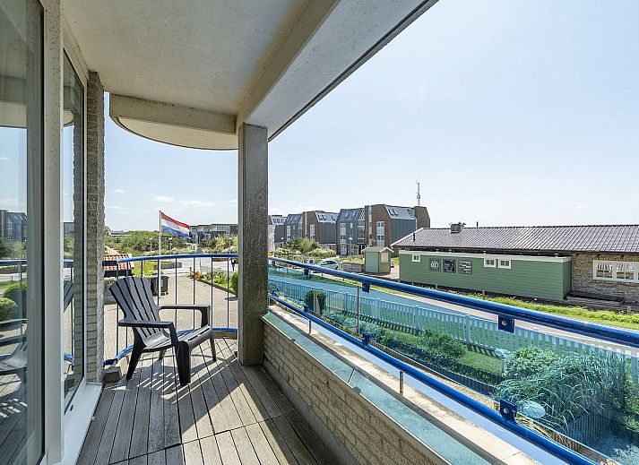 Stilvolle Einrichtung von Callantsduyne 21 Groote Keeten, Ferienhaus in Callantsoog, mit moderner Kueche.