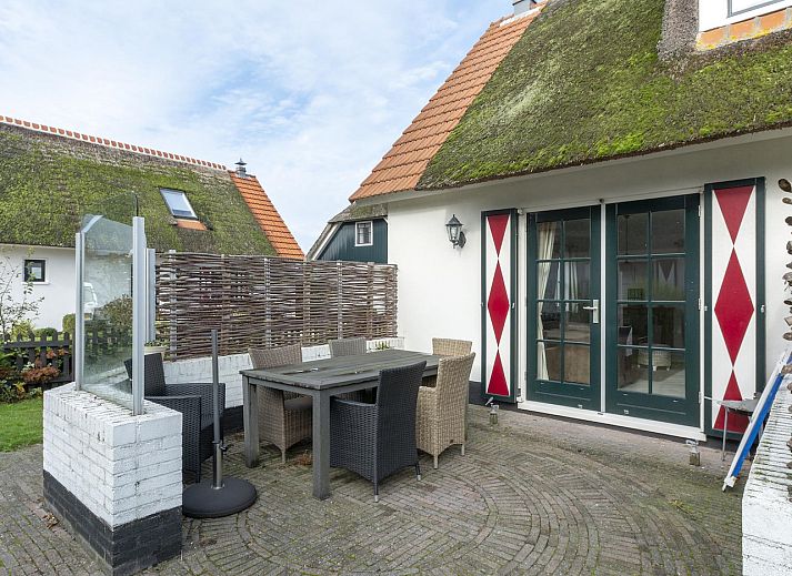 Terras van Buitenplaats 138 Callantsoog vakantiehuis in Callantsoog met zitgelegenheid